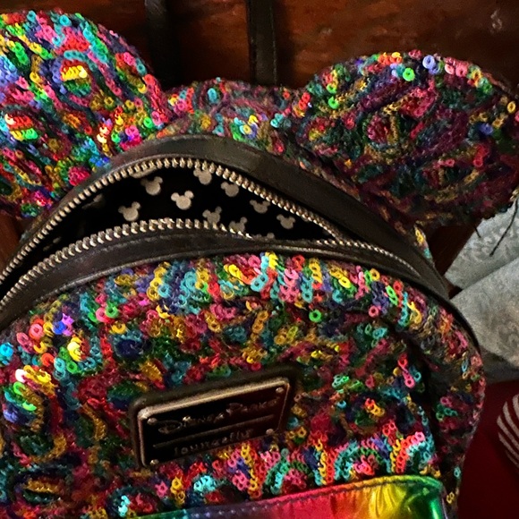 DISNEY Parks Loungefly Sequin Mickey Mouse Ears Rainbow Mini Backpack pre loved - Picture 3 of 7